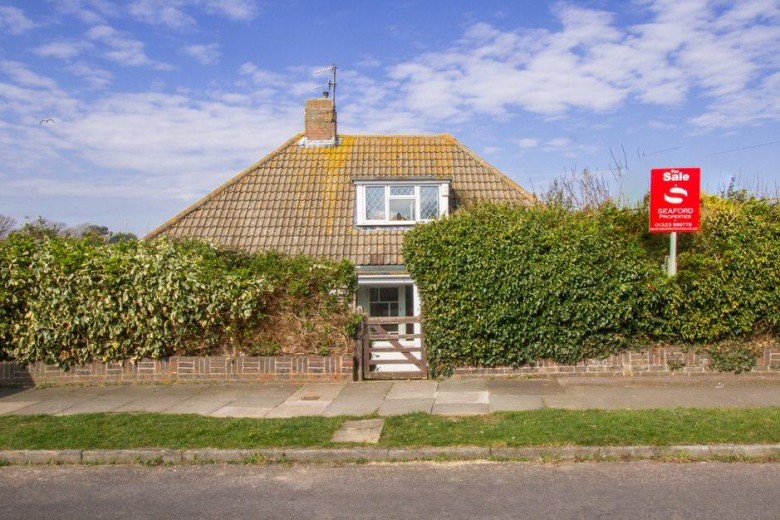 Click the photo for more details of Farm Close, Seaford