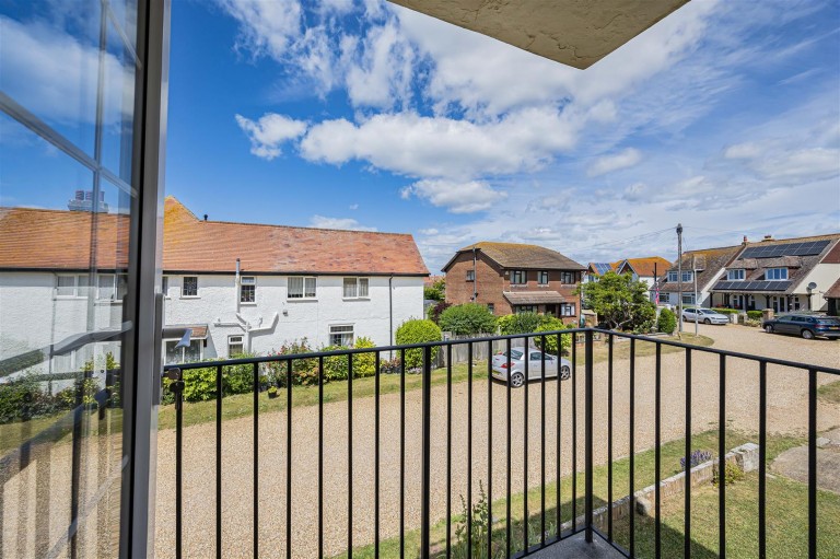 Images for 94 Claremont Road, Seaford