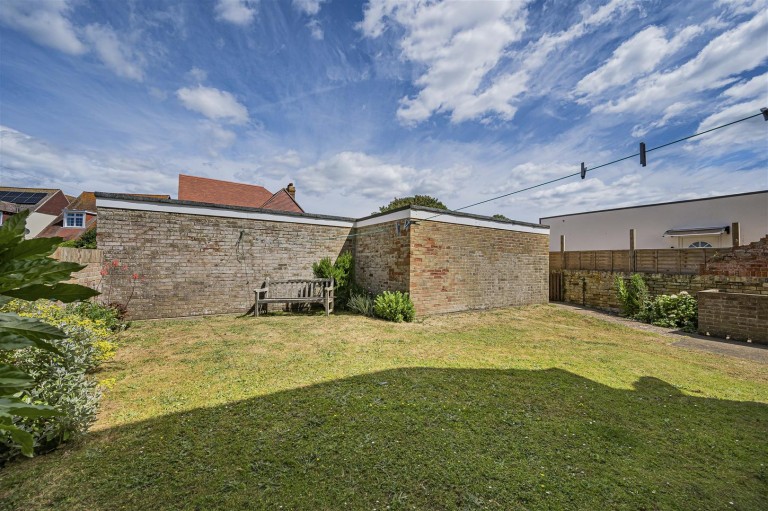 Images for 94 Claremont Road, Seaford