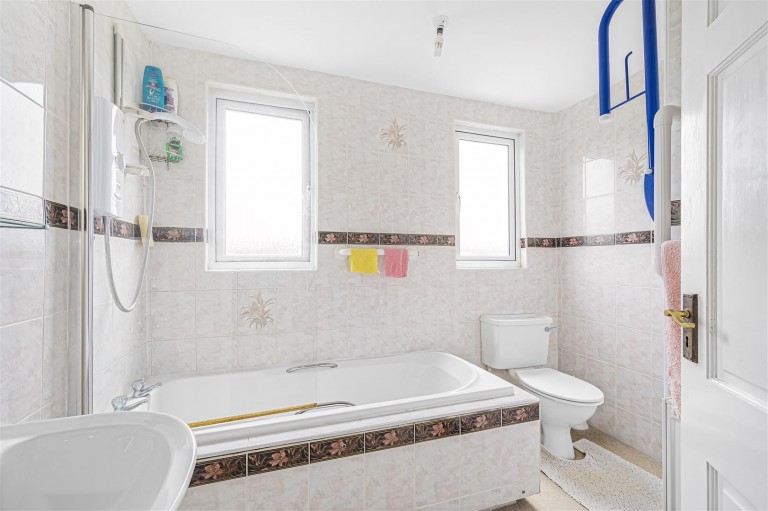 Images for Chesterton Avenue, Seaford