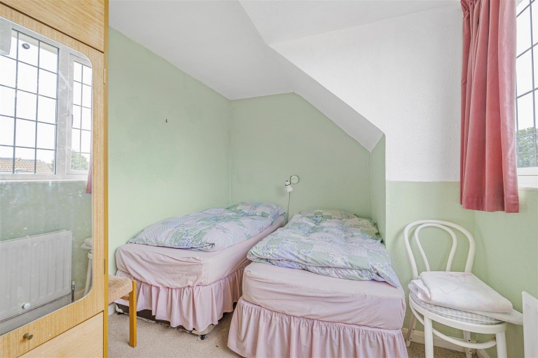 Images for Chesterton Avenue, Seaford