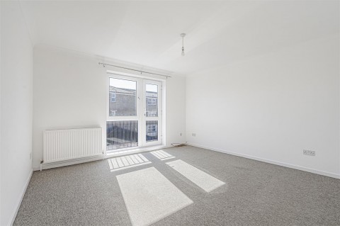 Click the photo for more details of St. Johns Road, Seaford