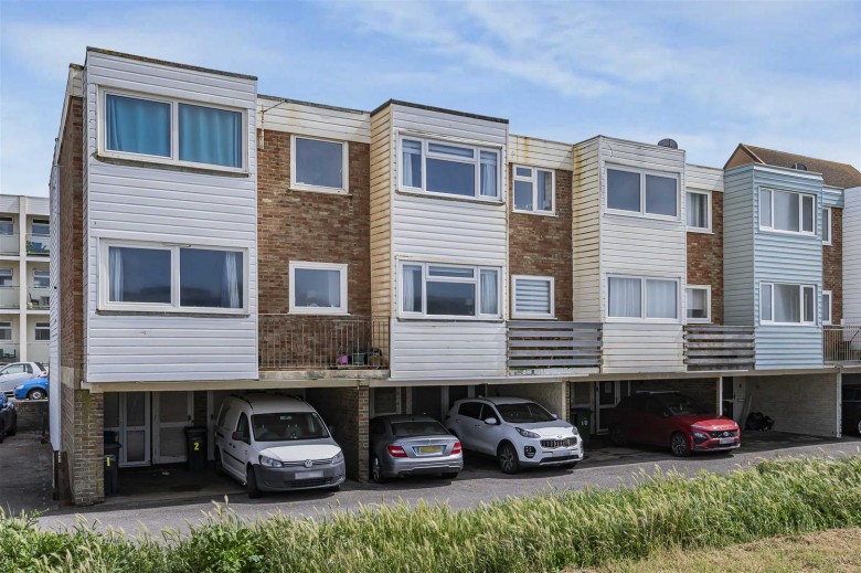 Click the photo for more details of Pelham Road, Seaford
