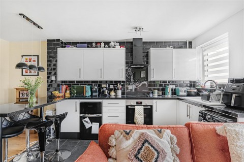 Click the photo for more details of Pelham Road, Seaford