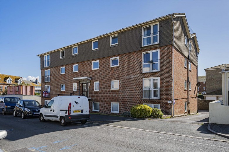 Click the photo for more details of St. Johns Road, Seaford