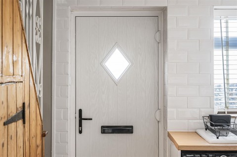 Click the photo for more details of Sutton Drove, Seaford