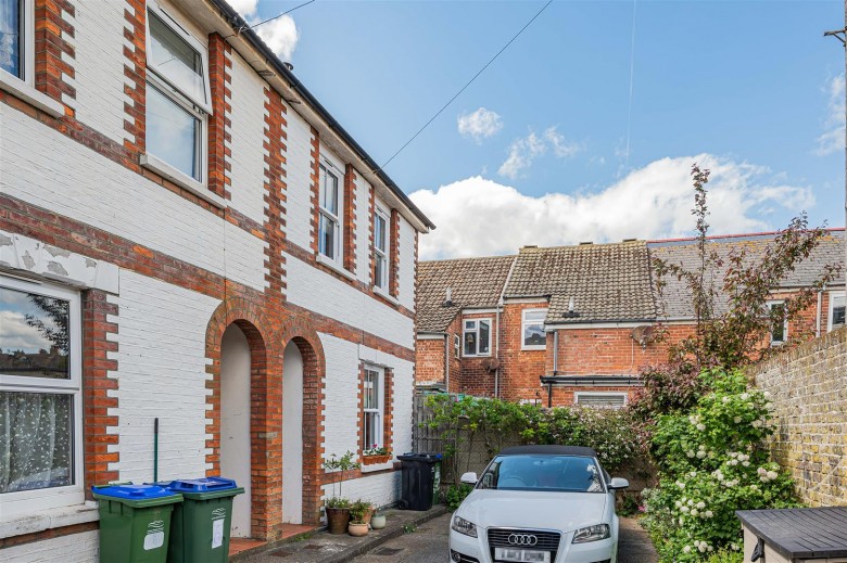 Click the photo for more details of Richmond Terrace, Seaford