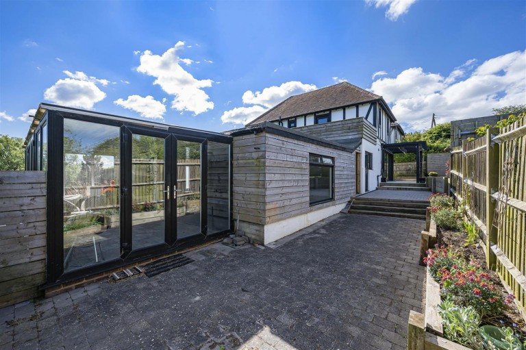 Images for Cresta Road, Newhaven