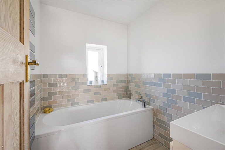 Images for Cresta Road, Newhaven