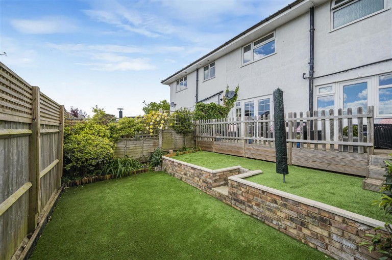Images for Pinewood Close, Seaford