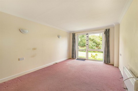 Click the photo for more details of Sutton Road, Seaford