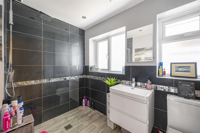 Images for Upper Chyngton Gardens, Seaford